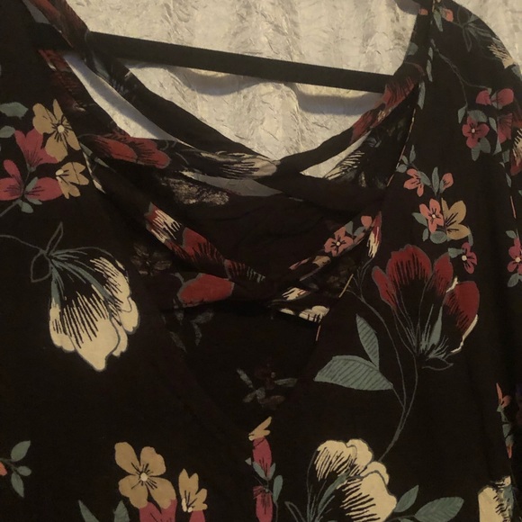 Terra & Sky Round front neck, Double cross cross back neck, Plus Size 4X - Picture 3 of 4